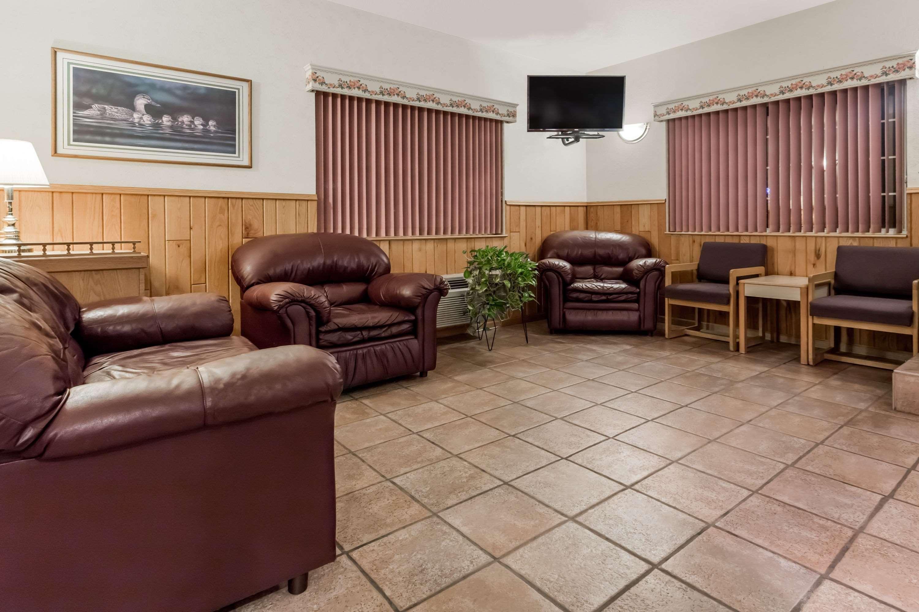 Super 8 By Wyndham イーグル・リバー エクステリア 写真
