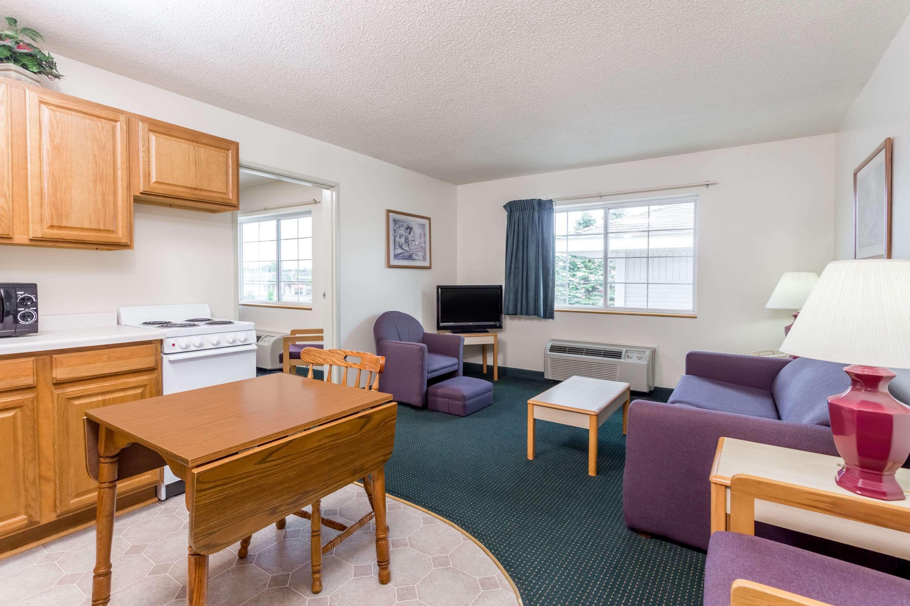 Super 8 By Wyndham イーグル・リバー エクステリア 写真